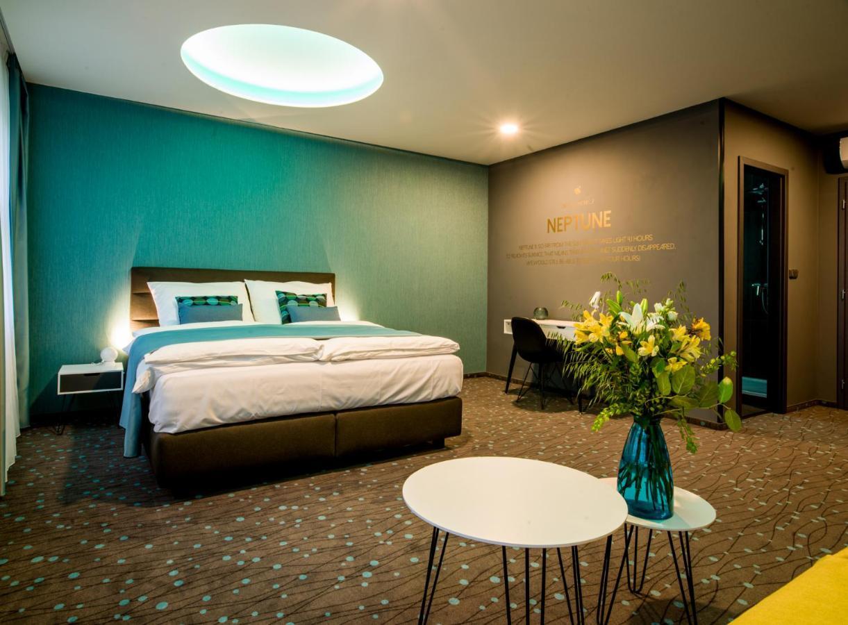 Hotel Rooftop Planet Praga